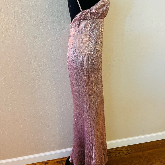 Hello Molly DREAMY SHINE SEQUIN MAXI DRESS ROSE‎ GOLD - Picture 7 of 12